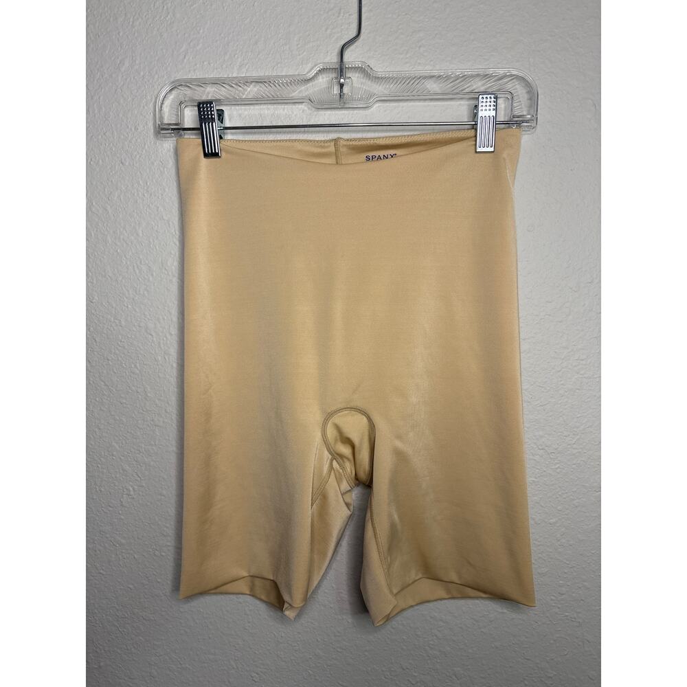 Spanx smoothing compression shorts shapewear, Large